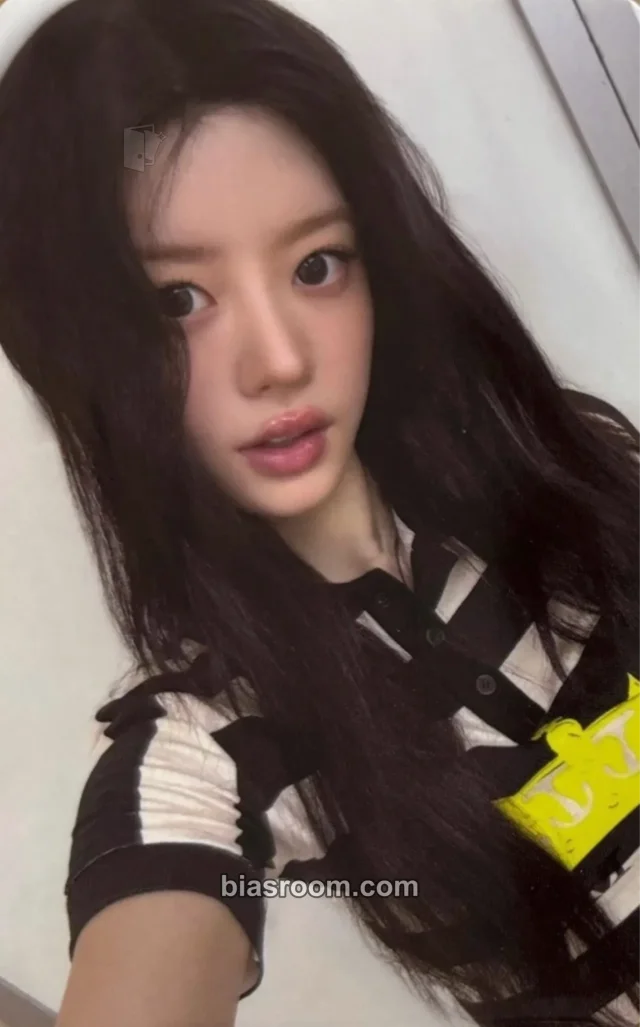 Minju ILLIT BREAK EVEN K-pop photocard