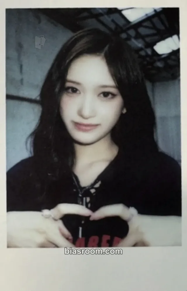 Leeseo IVE Looks Can Kill K-pop photocard