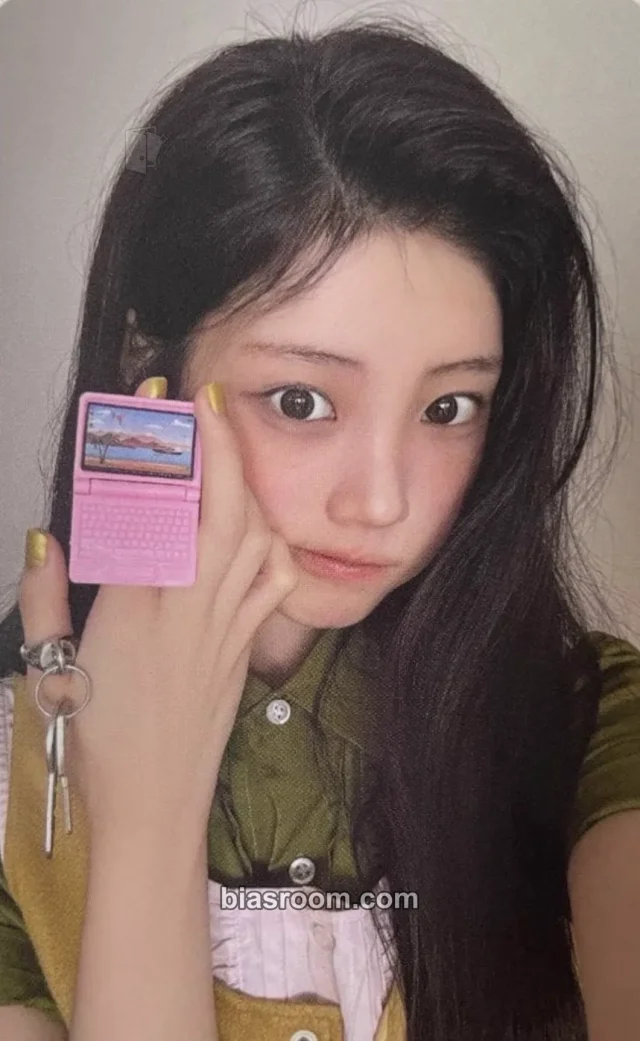 Wonhee ILLIT BREAK EVEN K-pop photocard