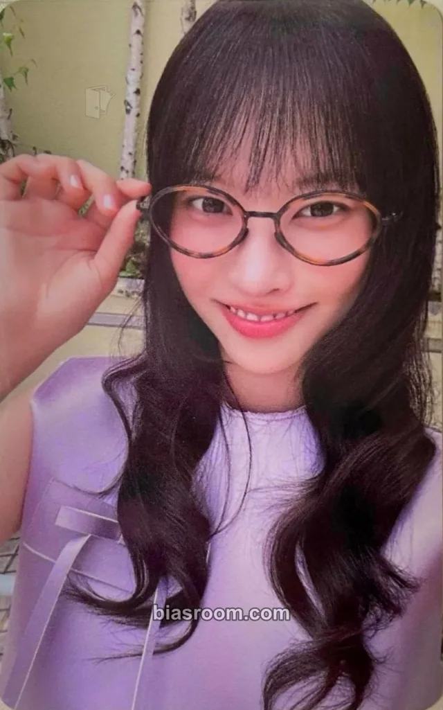 Yunah ILLIT BREAK EVEN K-pop photocard
