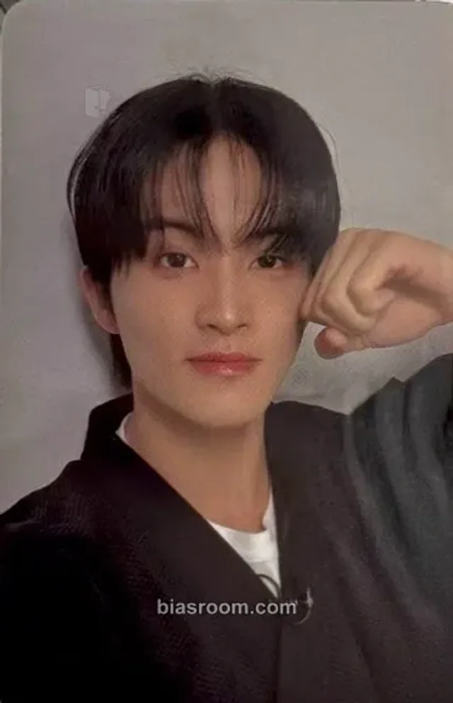 Mark NCT DREAM Beat It Up K-pop photocard