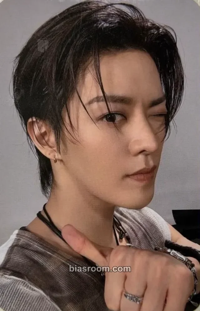 Yuta NCT 127 BLINGY K-pop photocard