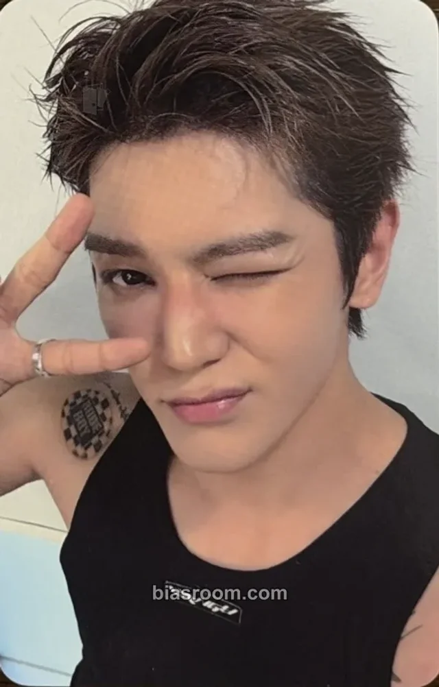 Taeyong NCT 127 BLINGY K-pop photocard