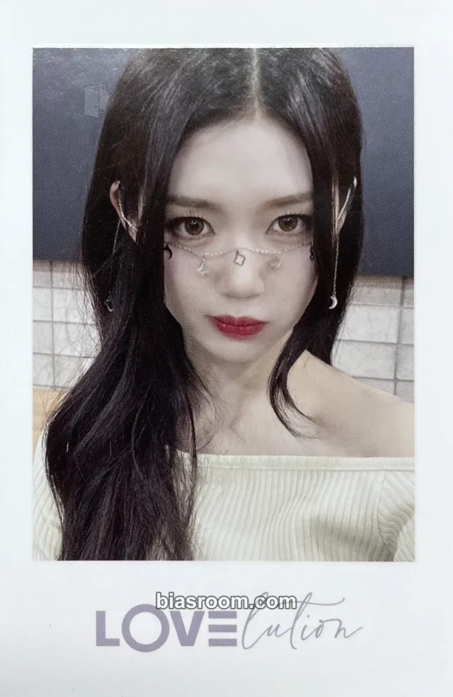 Yubin tripleS Muhan K-pop photocard