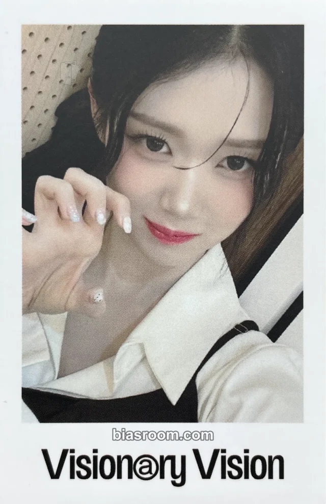 Yubin tripleS Performante K-pop photocard
