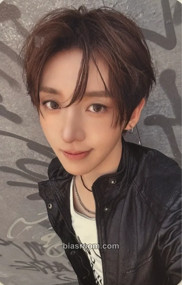 Donghyeon KickFlip KICK OFF THE WALL Pt 1 K-pop photocard