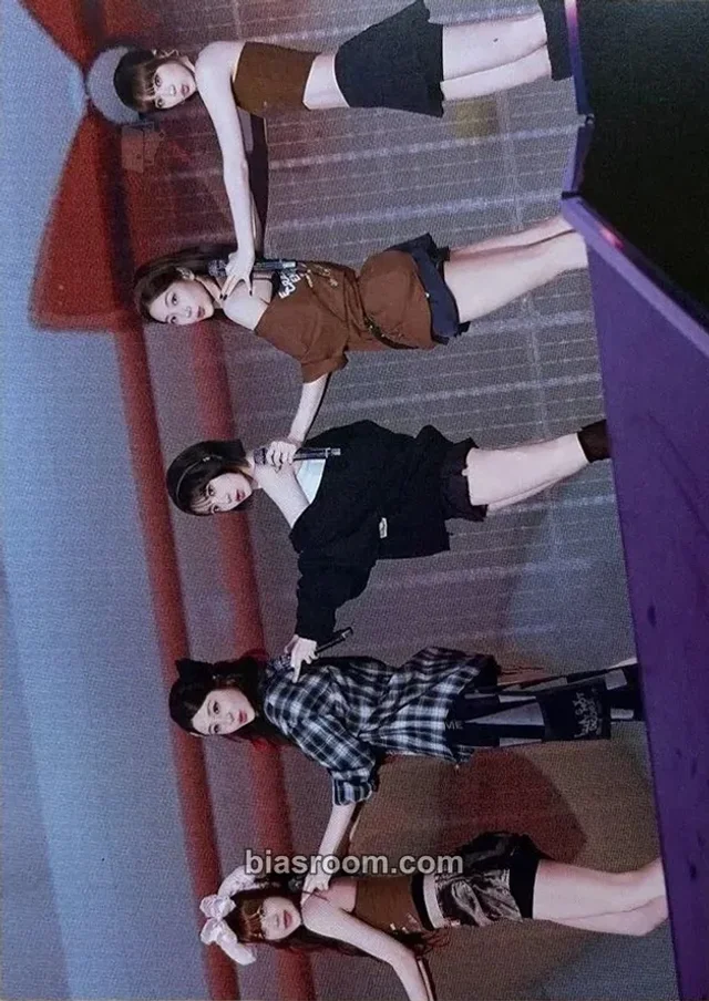 Photocard K-pop LE SSERAFIM 2026 Tour 'Easy Crazy Hot Encore' in Tokyo Dome Blu-Ray & Digicode