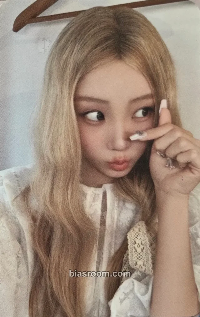 Wonhee ILLIT BREAK EVEN K-pop photocard