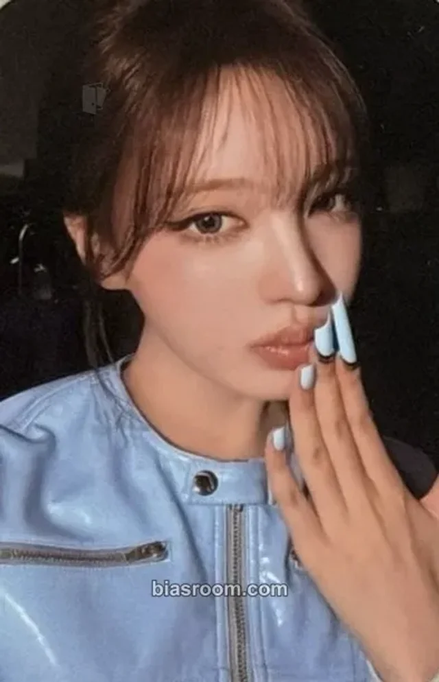 Liz IVE Looks Can Kill K-pop photocard