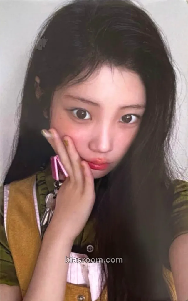 Wonhee ILLIT BREAK EVEN K-pop photocard