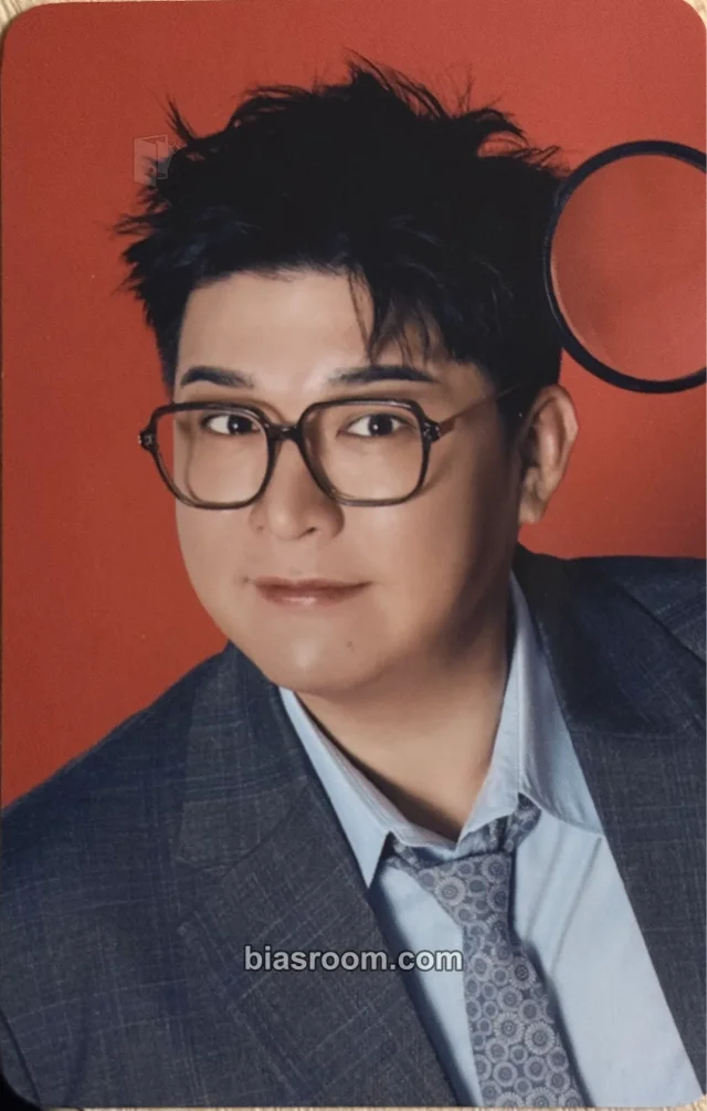 Shindong SUPER JUNIOR 2026 Season's Greetings - Detectives : Case File 2026 Top Secret K-pop photocard