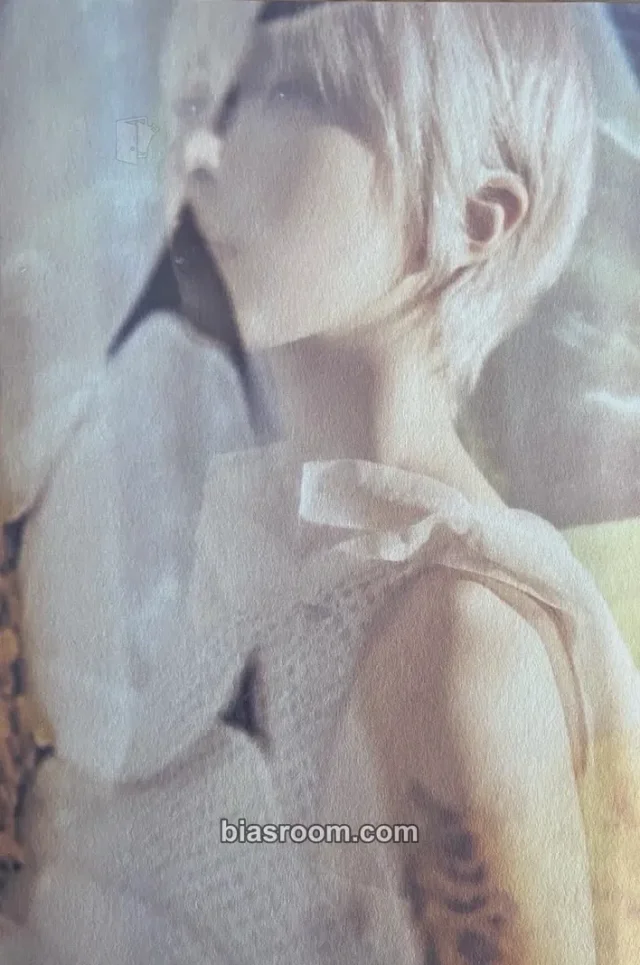 Photocard K-pop de Bae NMIXX Strange Muse