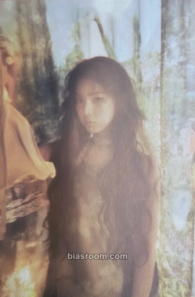 Jiwoo NMIXX Strange Muse K-pop photocard