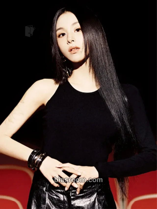 Chaeyoung TWICE Esquire Special Photobook: ONCE More K-pop photocard