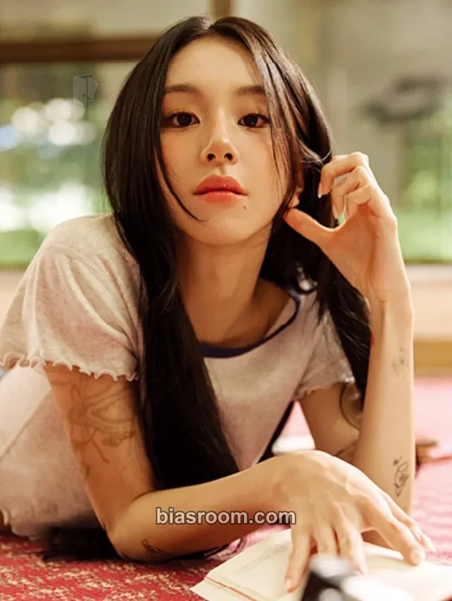 Chaeyoung TWICE Esquire Special Photobook: ONCE More K-pop photocard