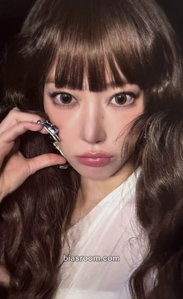Sakura LE SSERAFIM HOT K-pop photocard