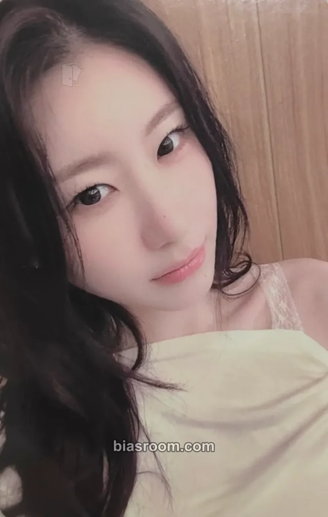 Chaeryeong ITZY Motto K-pop photocard