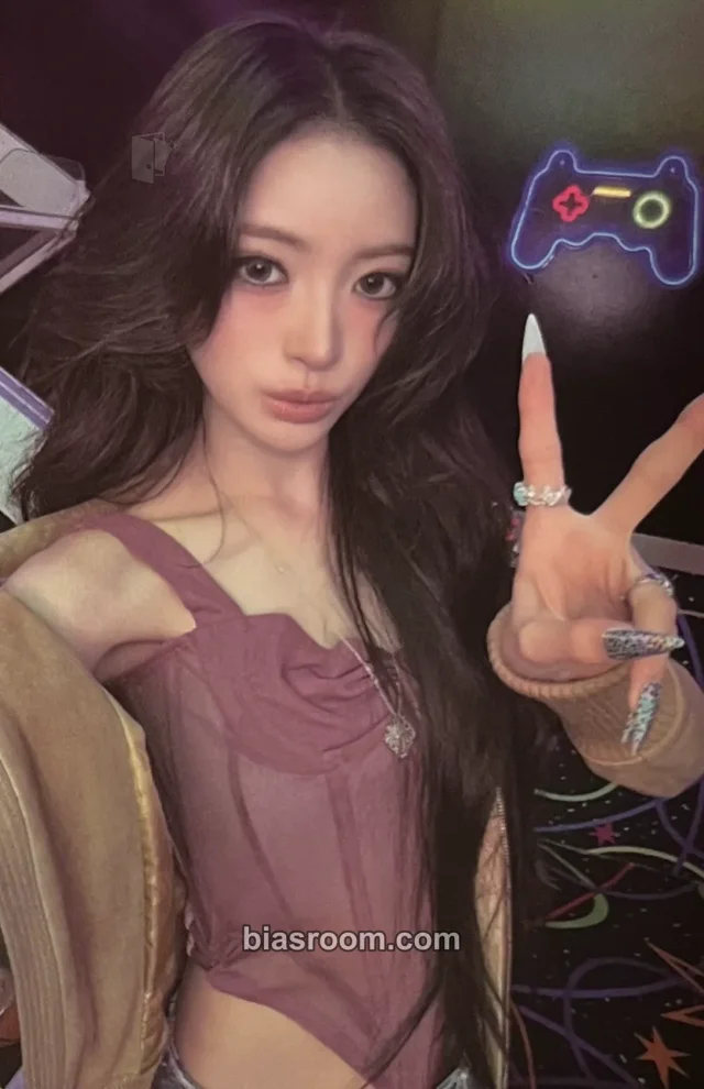 Anna MEOVV GO HARD K-pop photocard