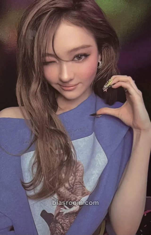Ella MEOVV GO HARD K-pop photocard