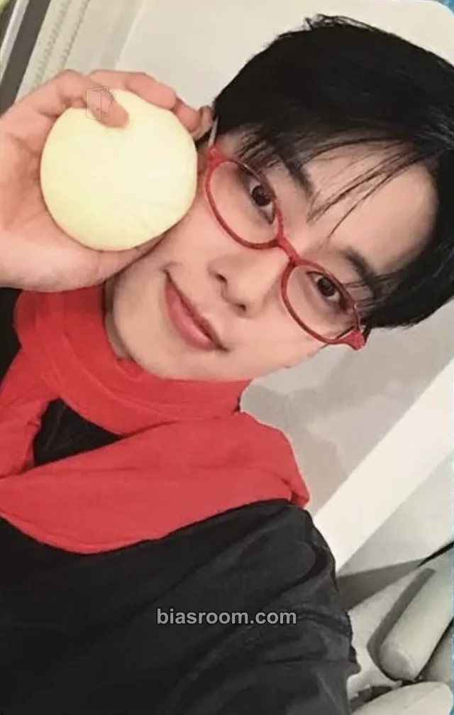 Donghyun AB6IX UPSIDE DOWN K-pop photocard
