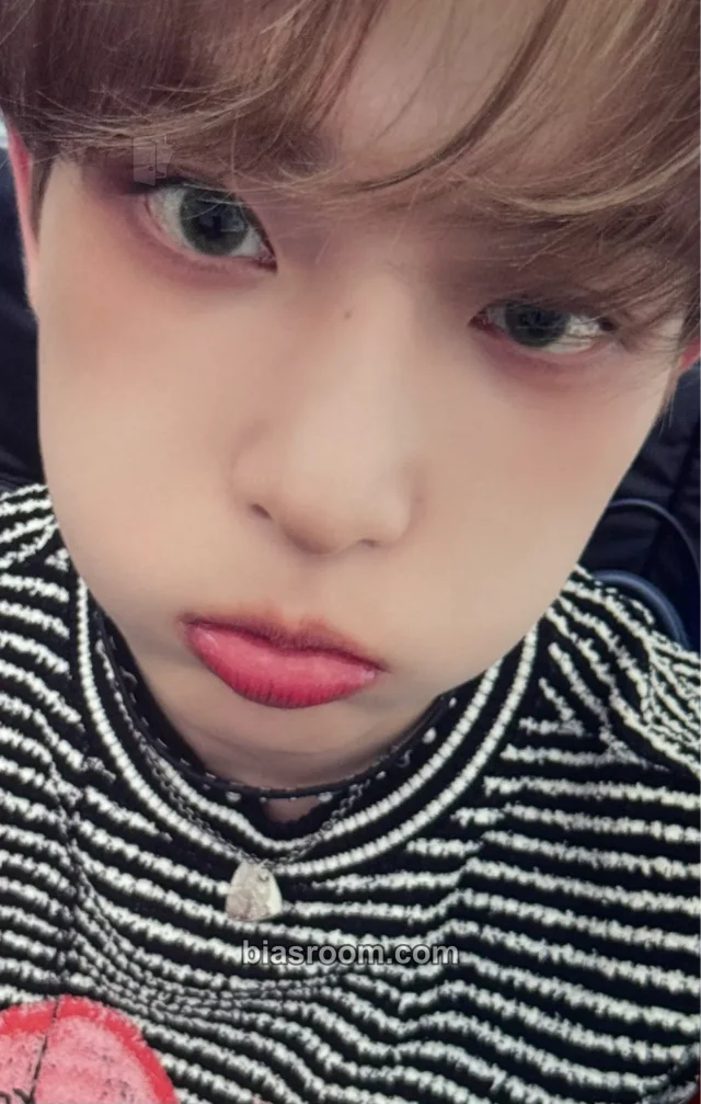 Harua  &TEAM Go in Blind - EP K-pop Photocard