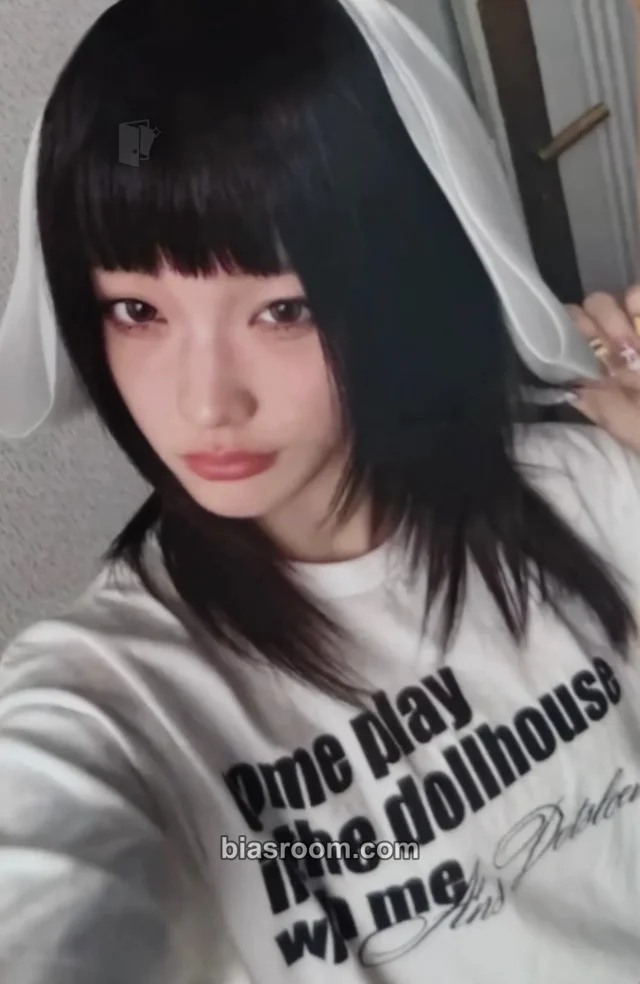 Iroha ILLIT MAMIHLAPINATAPAI K-pop photocard
