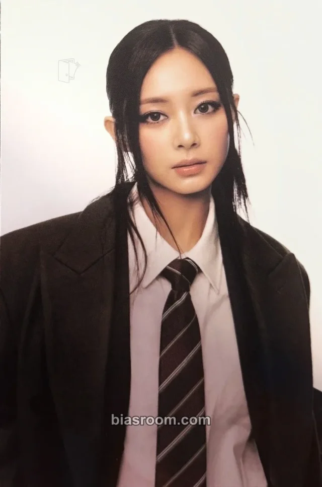 Tzuyu TWICE TEN: The Story Goes On K-pop photocard