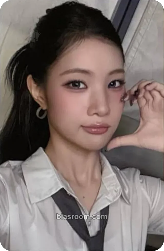 Juun Hearts2Hearts Lemon Tang K-pop photocard