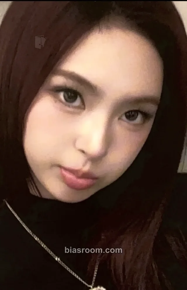 Chiquita BABYMONSTER CHOOM K-pop photocard