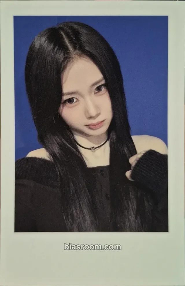 Yubin tripleS Beyond Beauty K-pop photocard