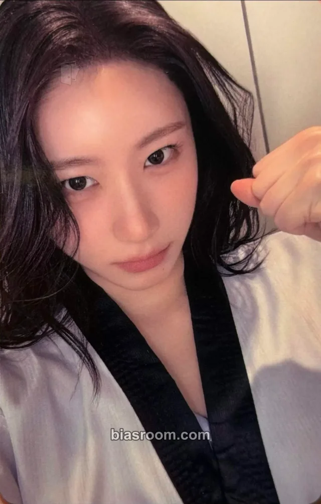 Photocard K-pop de Chaeryeong ITZY Motto