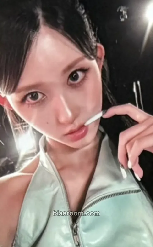 Gaeul IVE Looks Can Kill K-pop photocard