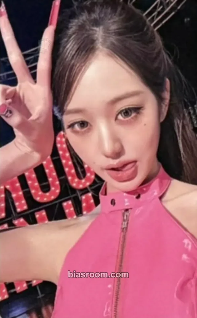 Wonyoung IVE Looks Can Kill K-pop Photocard