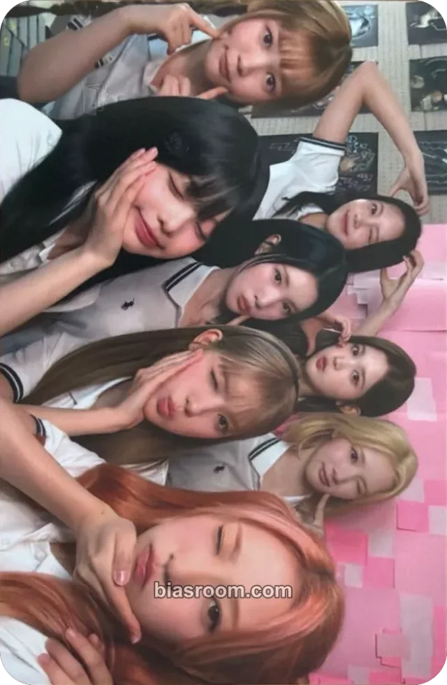 Photocard K-pop Hearts2Hearts ICONIC HEART