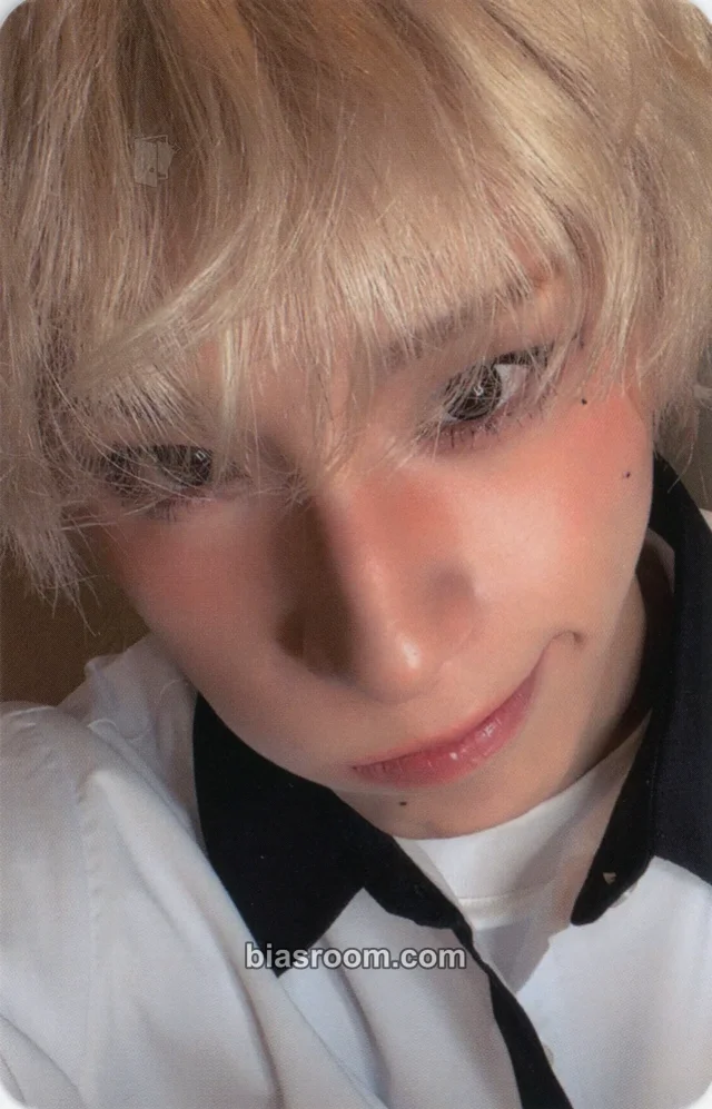Haru XLOV I, God K-pop photocard