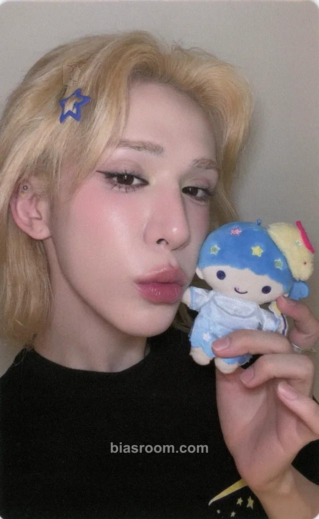 Wumuti XLOV I, God K-pop photocard