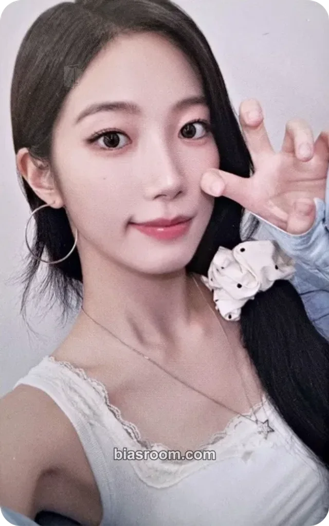 Kazuha LE SSERAFIM Made My Night K-pop photocard