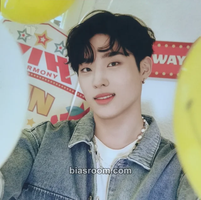 Keeho P1Harmony 2022 Season's Greetings K-pop photocard