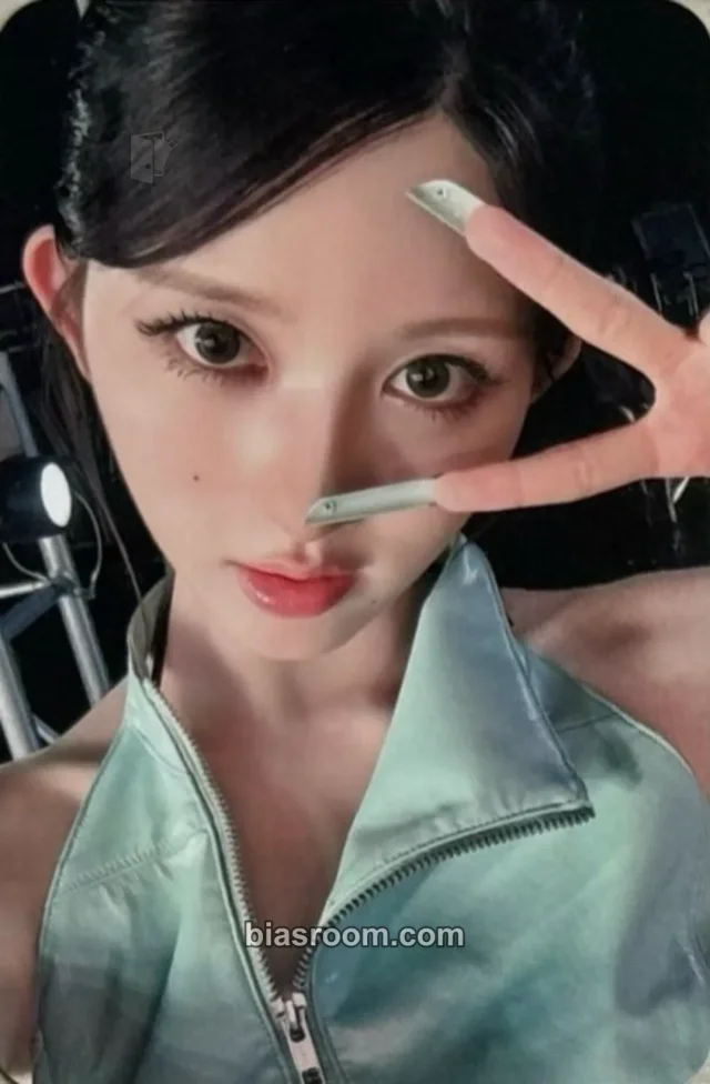 Photocard K-pop Gaeul IVE Looks Can Kill