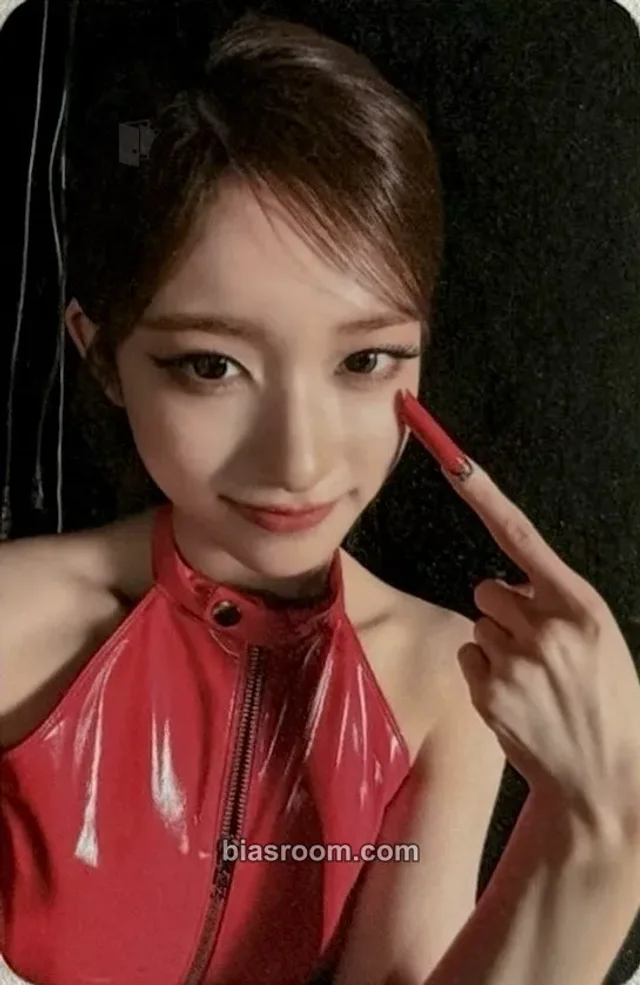 Leeseo IVE Looks Can Kill K-pop 小卡