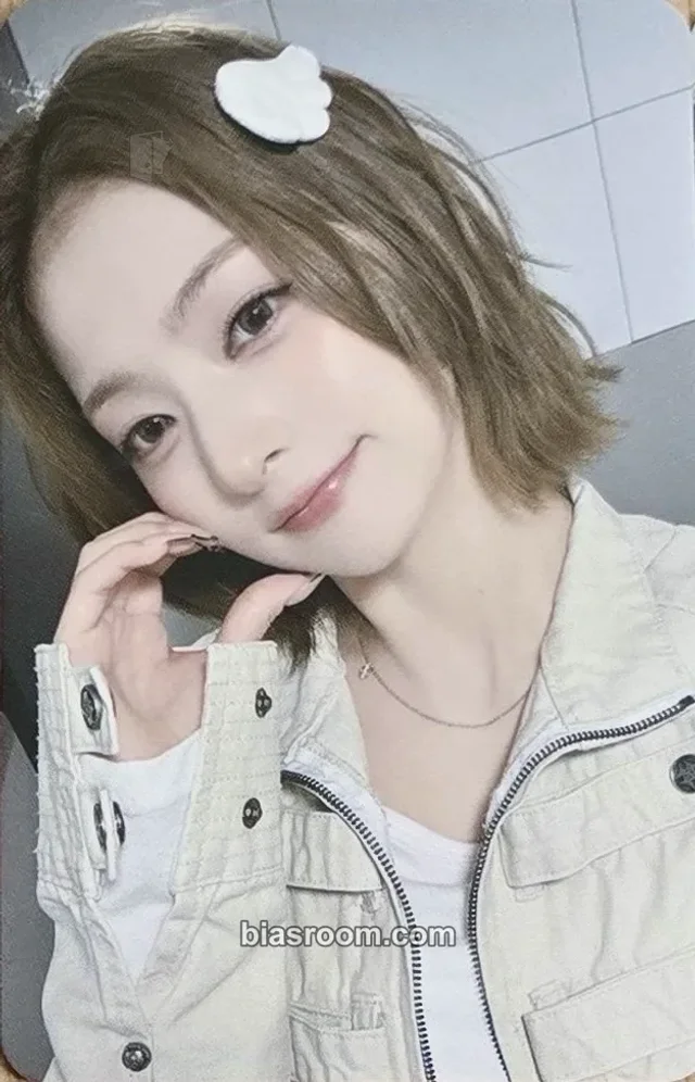 Nagyung fromis_9 Glow ME K-pop photocard