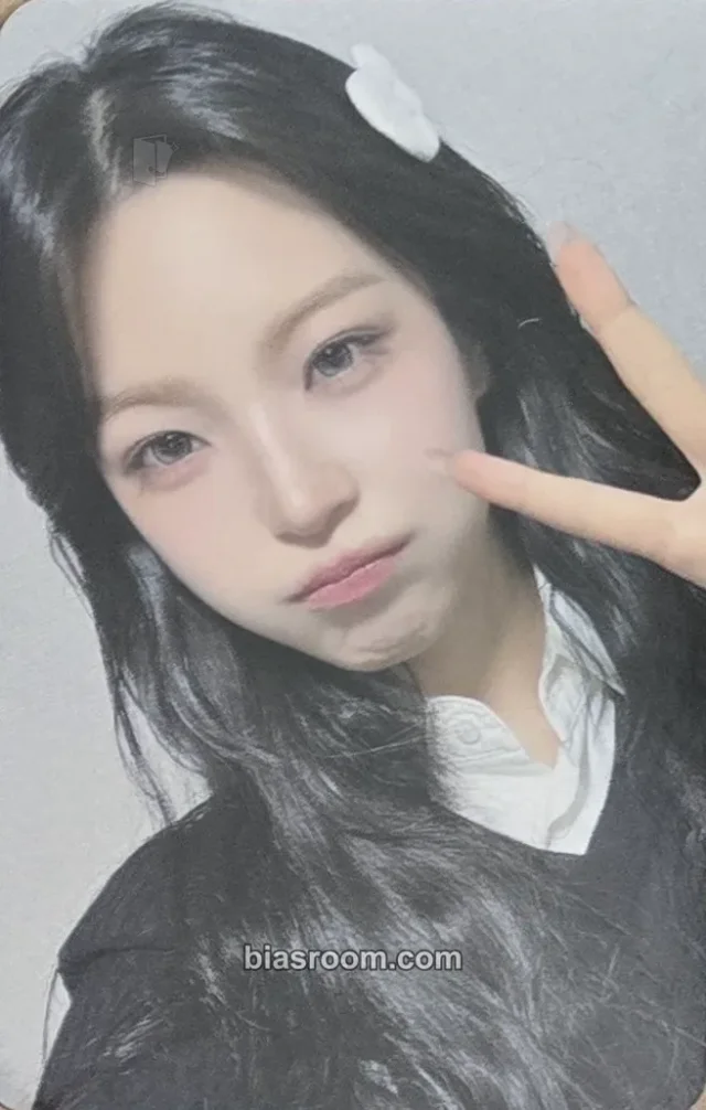 Jiheon fromis_9 Glow ME K-pop photocard