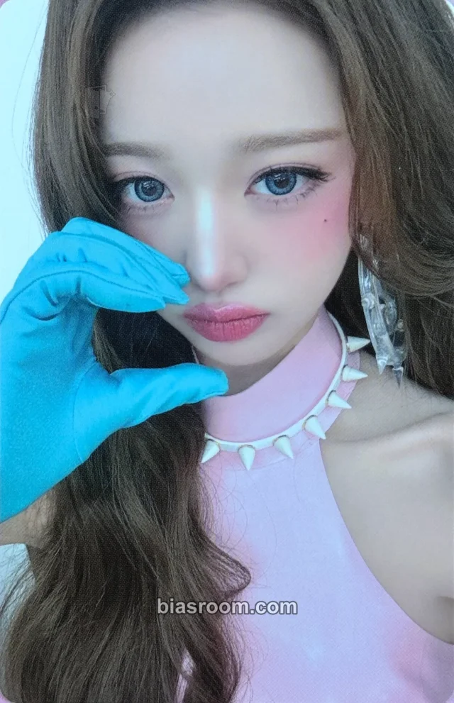 Photocard K-pop de Wonyoung IVE Looks Can Kill