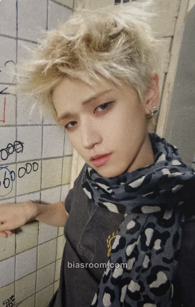 Riwoo BOYNEXTDOOR HOME: DELUXE K-pop photocard