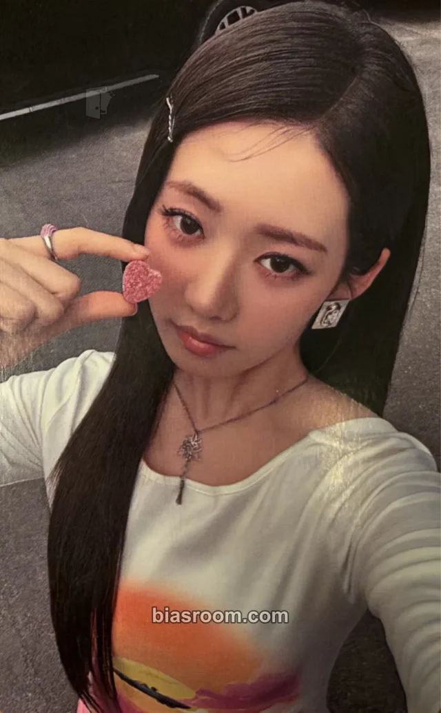 Rora BABYMONSTER CHOOM K-pop photocard