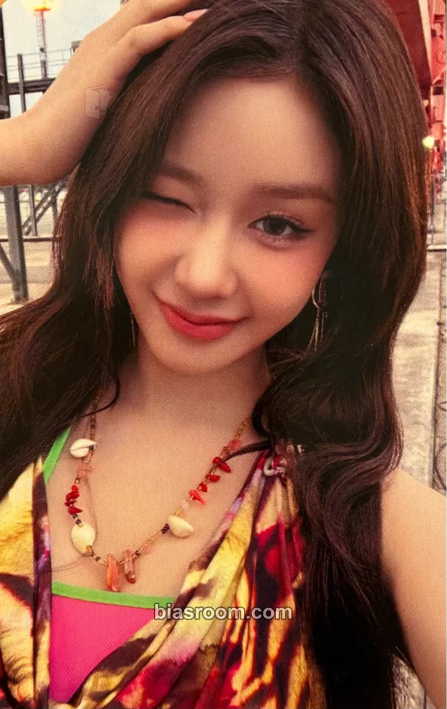 Pharita BABYMONSTER CHOOM K-pop photocard