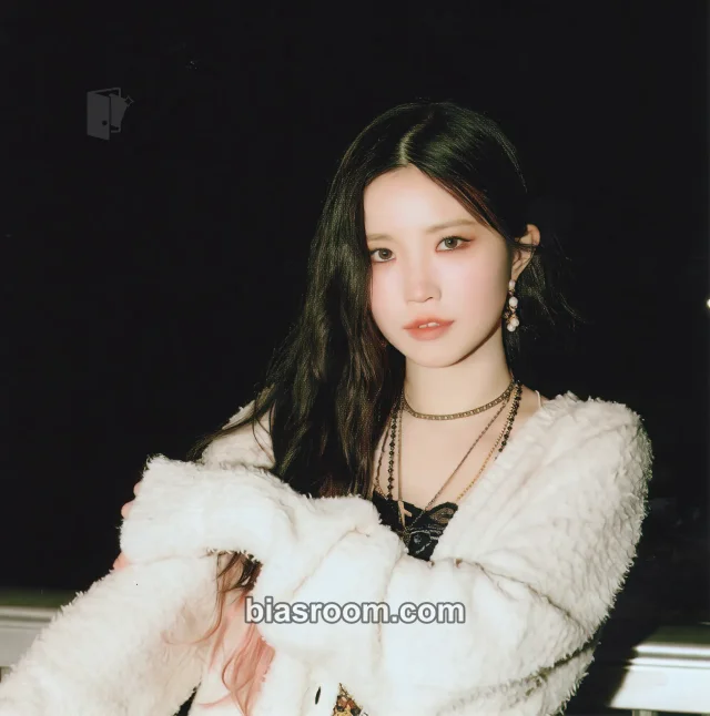 Hayoung fromis_9 Midnight Guest K-pop photocard
