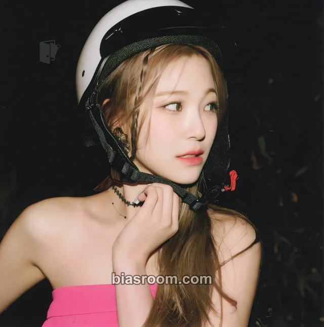 Jiheon fromis_9 Midnight Guest K-pop photocard