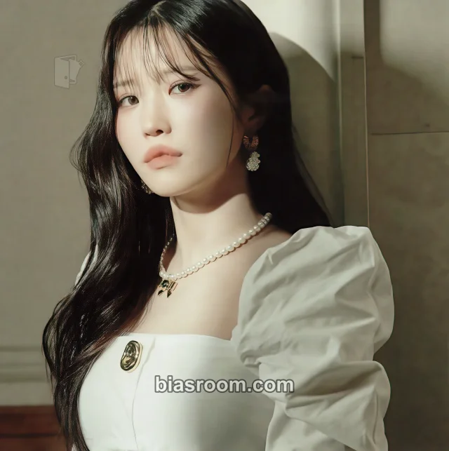 Hayoung fromis_9 Midnight Guest K-pop photocard