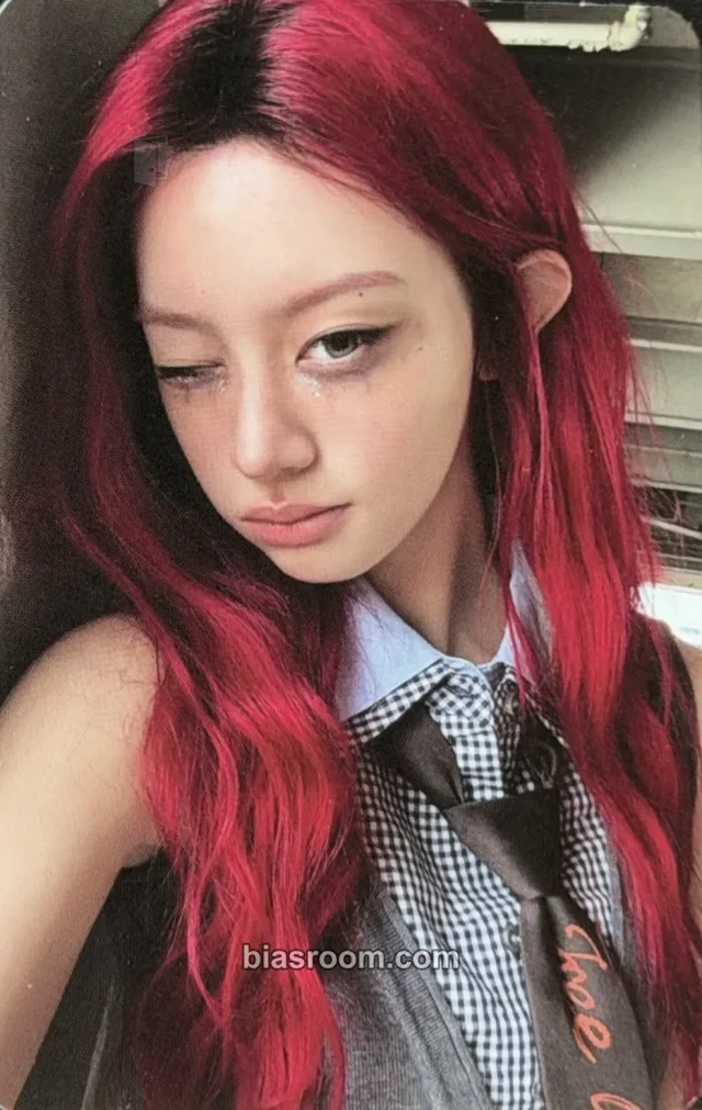 Minju ILLIT BREAK EVEN K-pop photocard